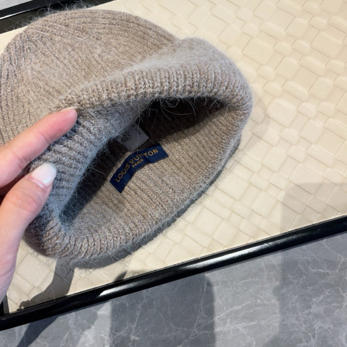 1v HAT0229-0507