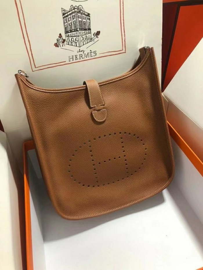 Her*mes bag B0113-185