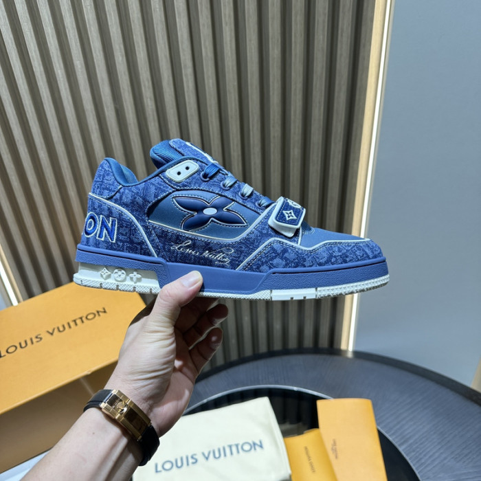 1V SNEAKERS 1V0425-266