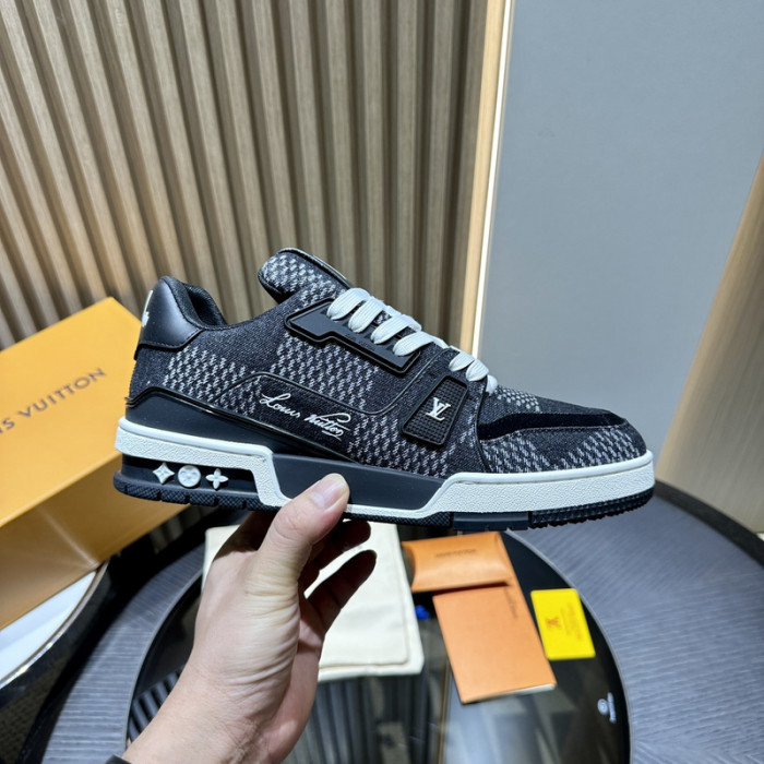 1V SNEAKERS 1V0425-271