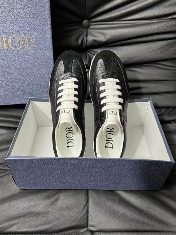 D10R SHOES D896-148
