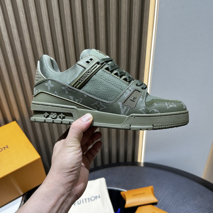 1V SNEAKERS 1V0425-295
