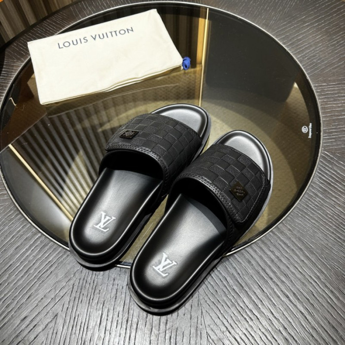 1*V SLIPPERS 11V0107-065
