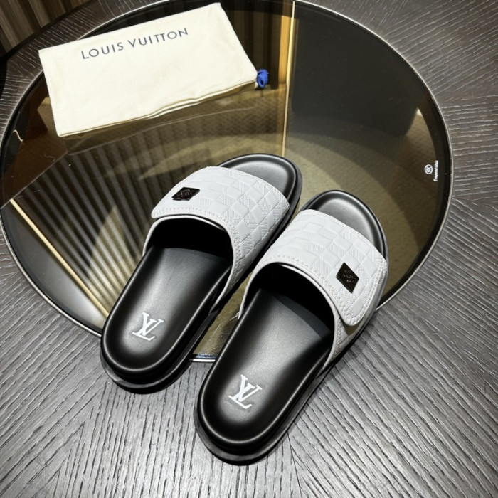 1*V SLIPPERS 11V0107-067