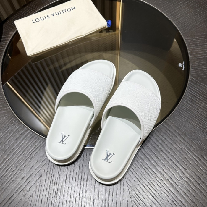 1*V SLIPPERS 11V0107-070