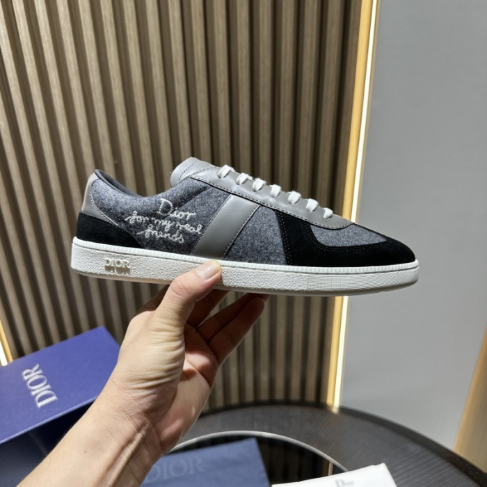 D10R SHOES B01 D896-185