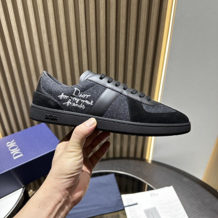 D10R SHOES B01 D896-186