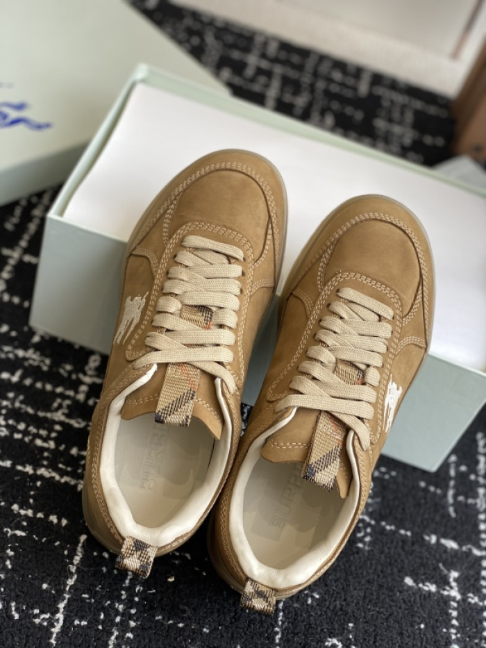 BBY SNEAKER BY00107