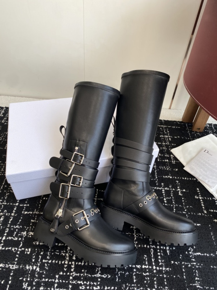 D10R Boots D897-171