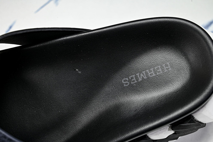 He*mes Slide CU526-2182