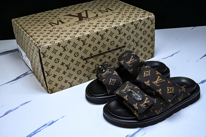 1*V SLIPPERS 11V0107-100