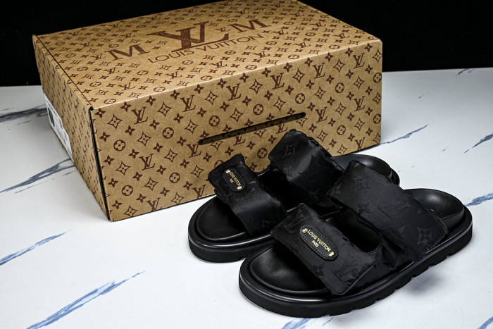 1*V SLIPPERS 11V0107-101