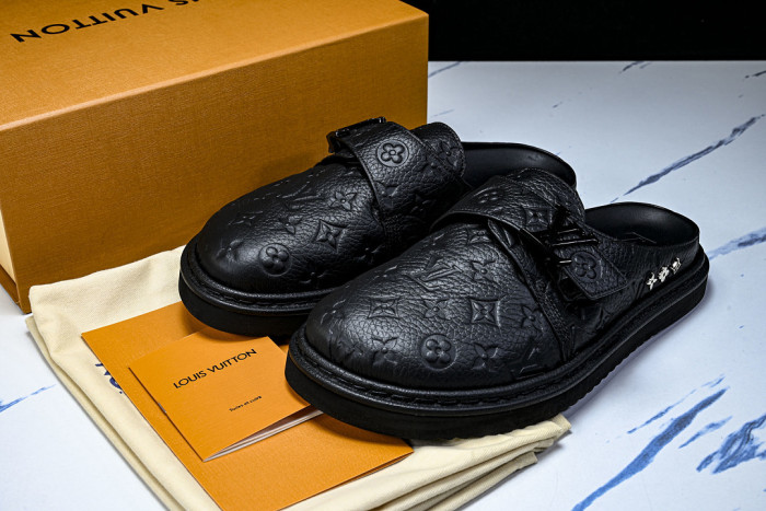 1*V SLIPPERS 11V0107-128
