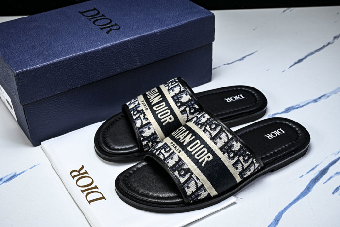 D10r SLIPPERS DS258-094
