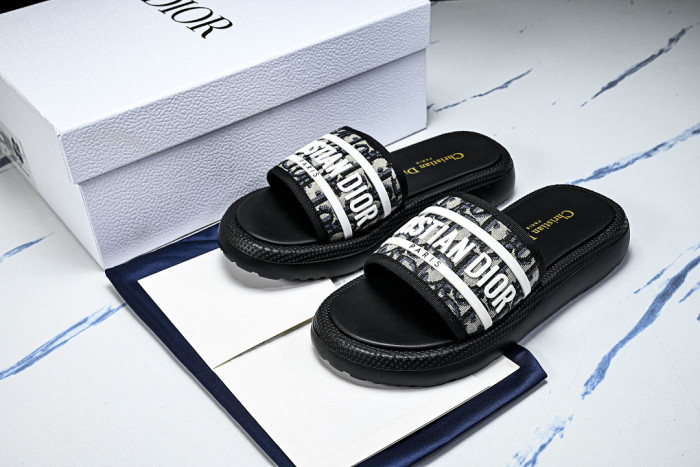 D10r SLIPPERS DS258-097