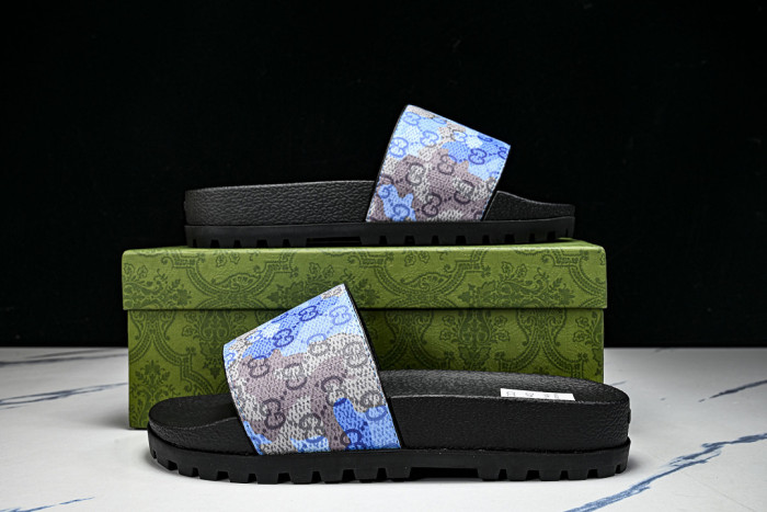 Gv*c SLIPPERS GU568-134