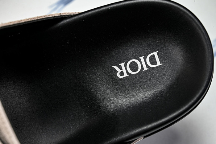 D10r SLIPPERS DS258-090