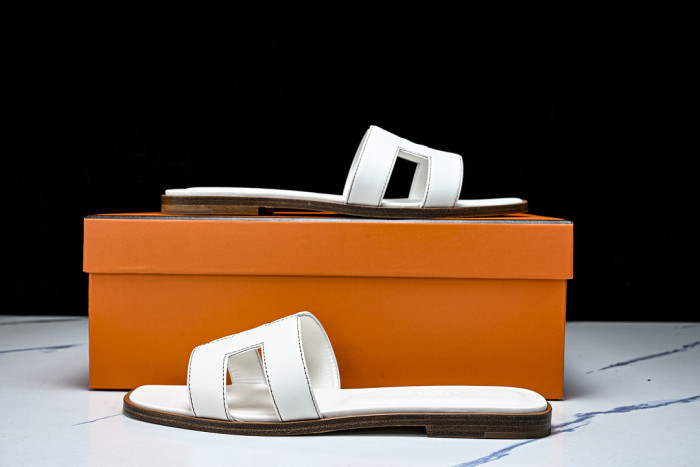 He*mes Slide CU526-2188