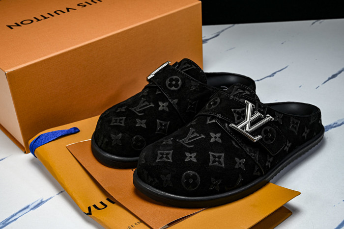 1*V SLIPPERS 11V0107-124