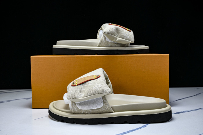 1*V SLIPPERS 11V0107-127