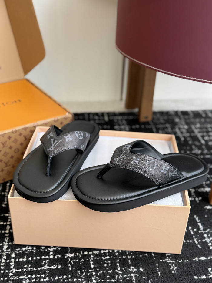 1*V SLIPPERS 11V0107-168