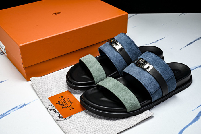 He*mes Slide CU526-2196