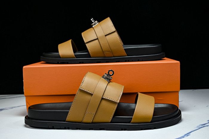 He*mes Slide CU526-2198