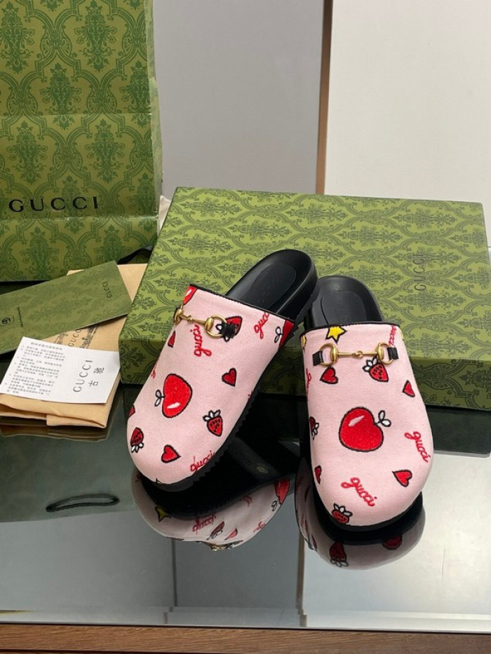 guc* slippers dr258-067