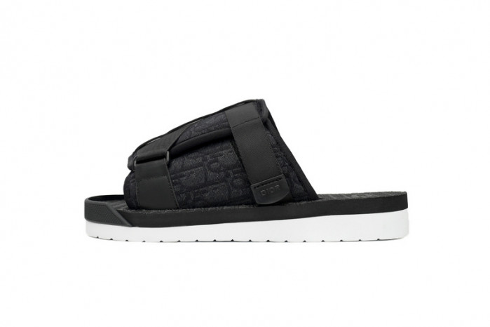 D*or slippers