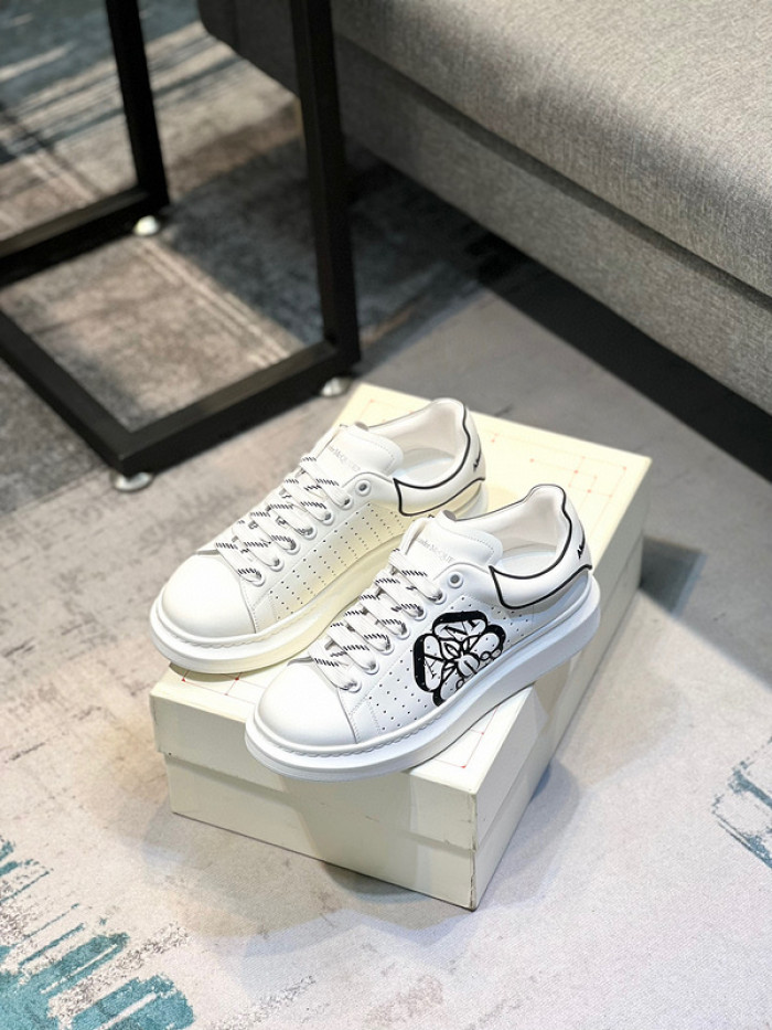 A1EXANDER M*QUEEN SNEAKERS WHGP7-143
