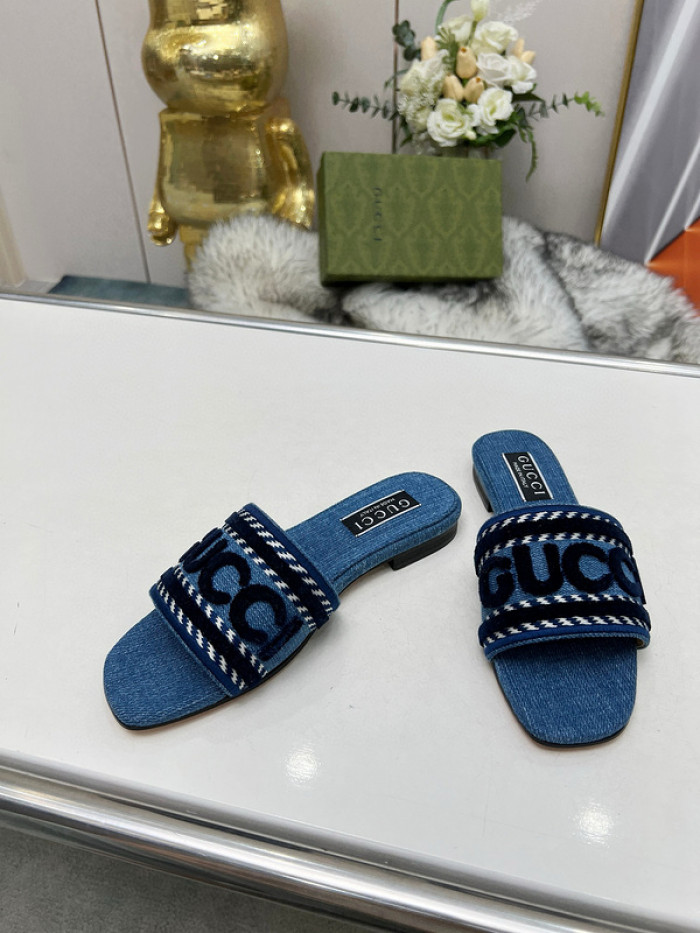 GUC* SLIPPERS DR258-088