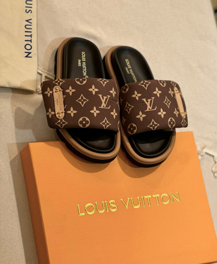 1*V SLIPPERS 11V0107-055