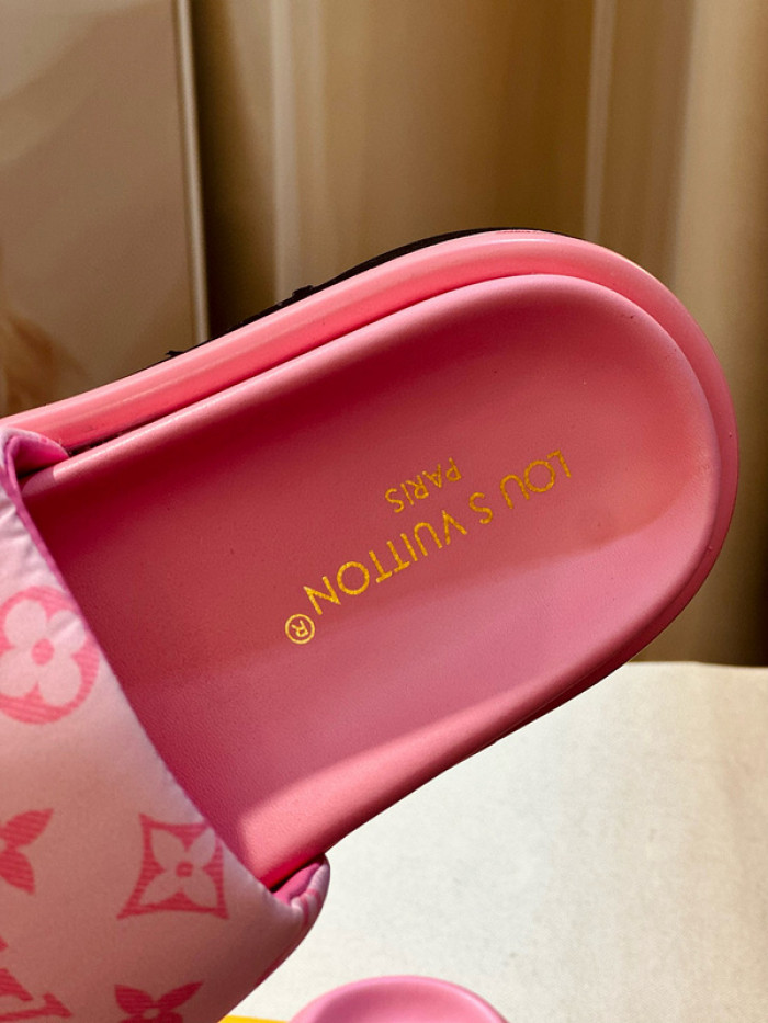 1*V SLIPPERS 11V0107-056