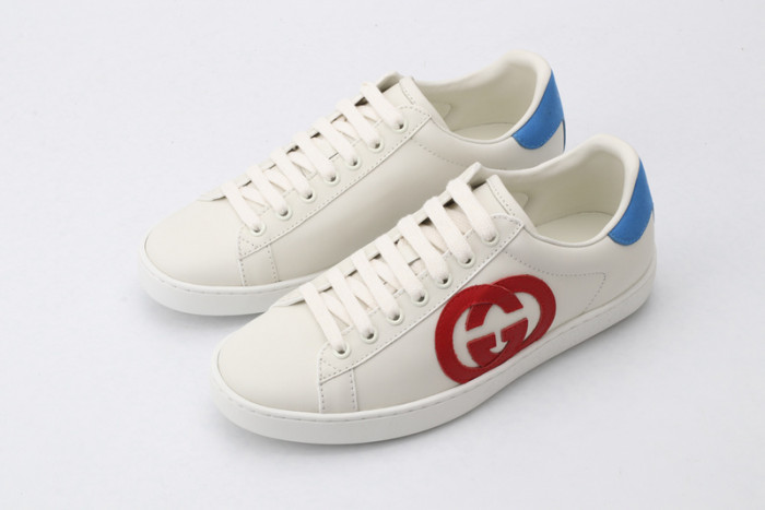 gucc ace embroidered low-top sneaker 431942a38g09066