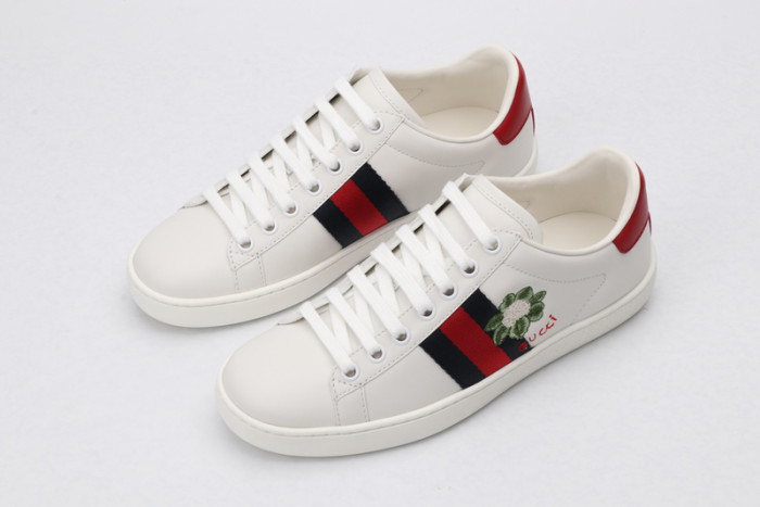 gucc ace embroidered low-top sneaker