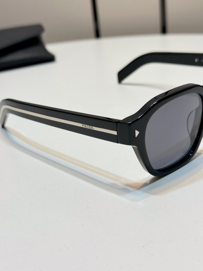 pra*da sunglasses SG0410-020