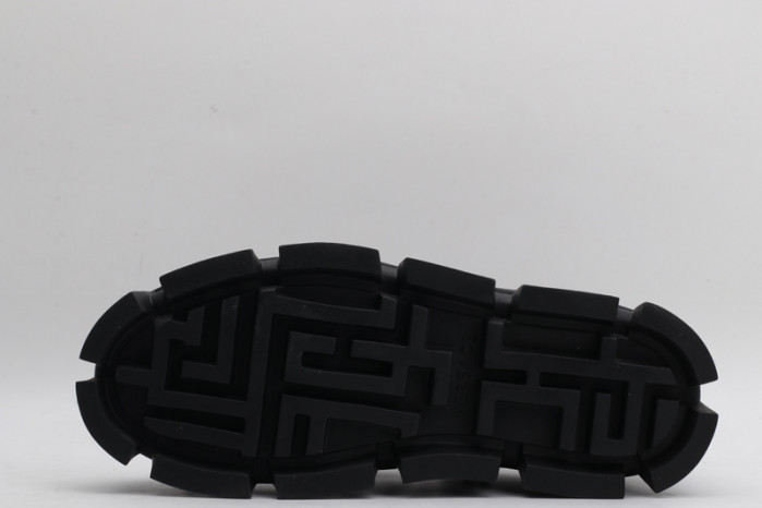 vers sneakers