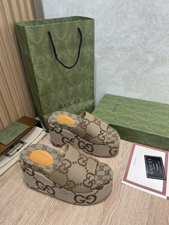 gucc slippers