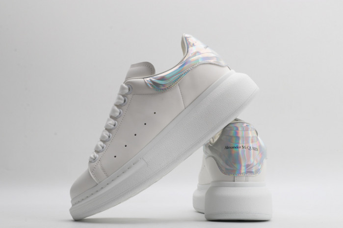 A1exa*der Mcqv*en SNEAKERS