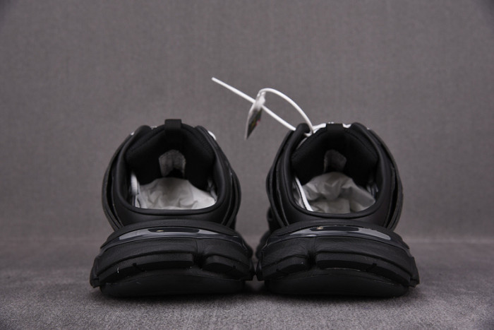 blcg wmns track mule