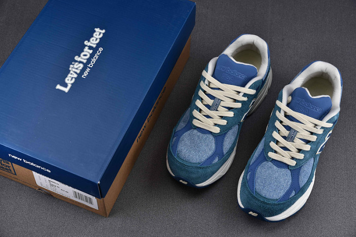 new bal*nce 990v3 levi