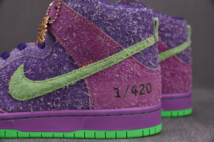 nike sb dunk high reverse skunk 420 cw9971-500