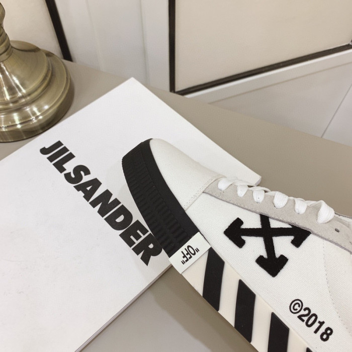 sneaker vu-001