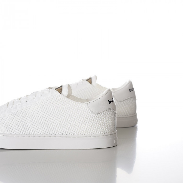 bby sneaker by0045
