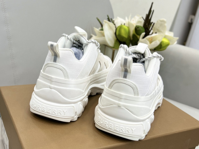 bby sneaker by0091