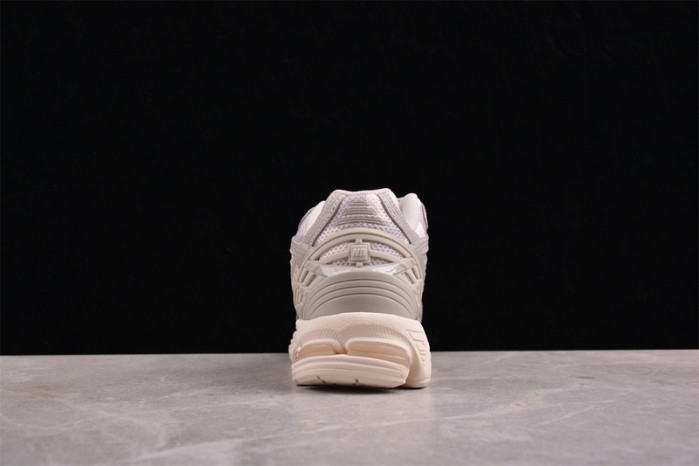 new balance 1906r 