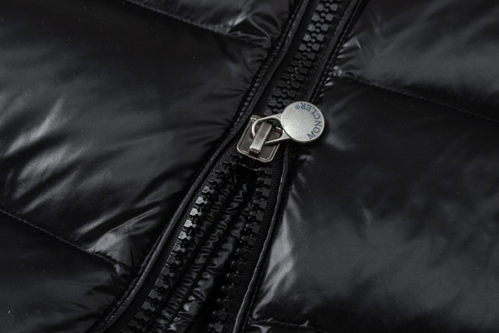 m0ncle mon0926-034