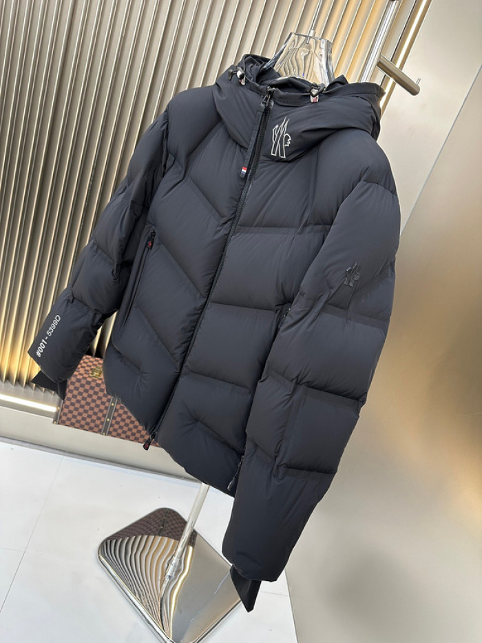 m0ncle mon0926-063