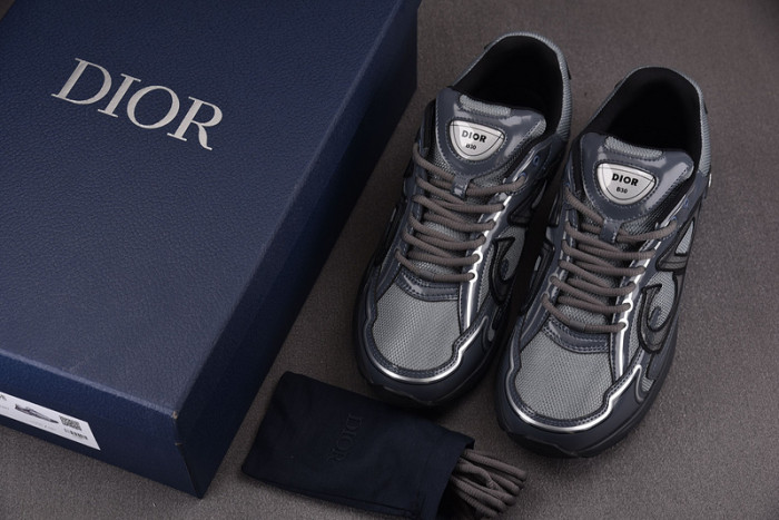 D10R B30 SNEAKERS B3099