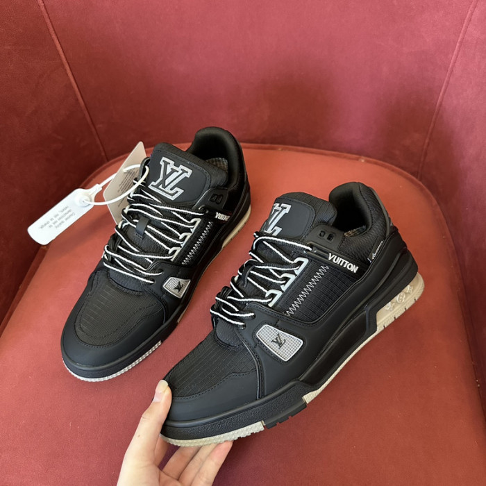 1V SNEAKERS 1V0425-114